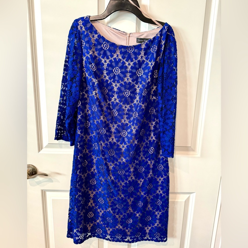 Elegant Jessica Howard Blue Lace Dress, size 8.